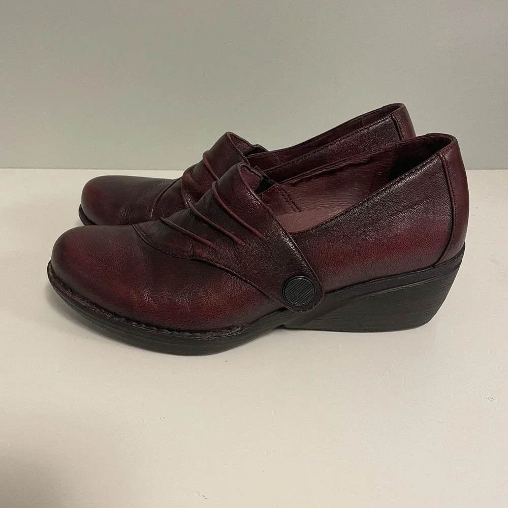 Dansko Leather Wedge Slip-ons Ruched Aimee Wine Brush Off 37‎ Nursing Shoes